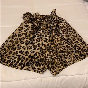 Cheetah satin shorts. Drawstring.